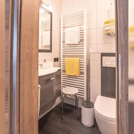 Apartment Geraeumige Fuer 5 Personen In *