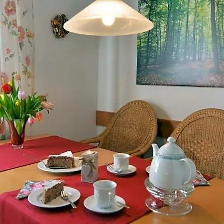 Apartman Geraeumige Fuer 5 Personen In *