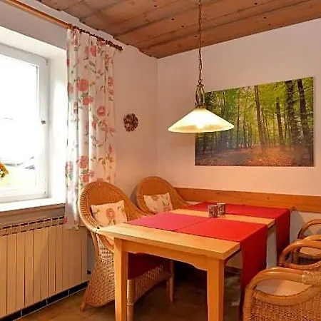 Apartman Geraeumige Fuer 5 Personen In